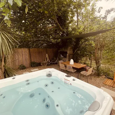 Maison Dans Les Arbres, Spa, Tennis, Parking * Ним